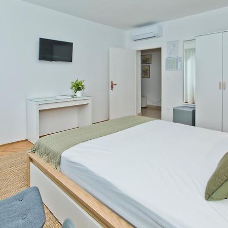 Hvar Deluxe Rooms フヴァル エクステリア 写真