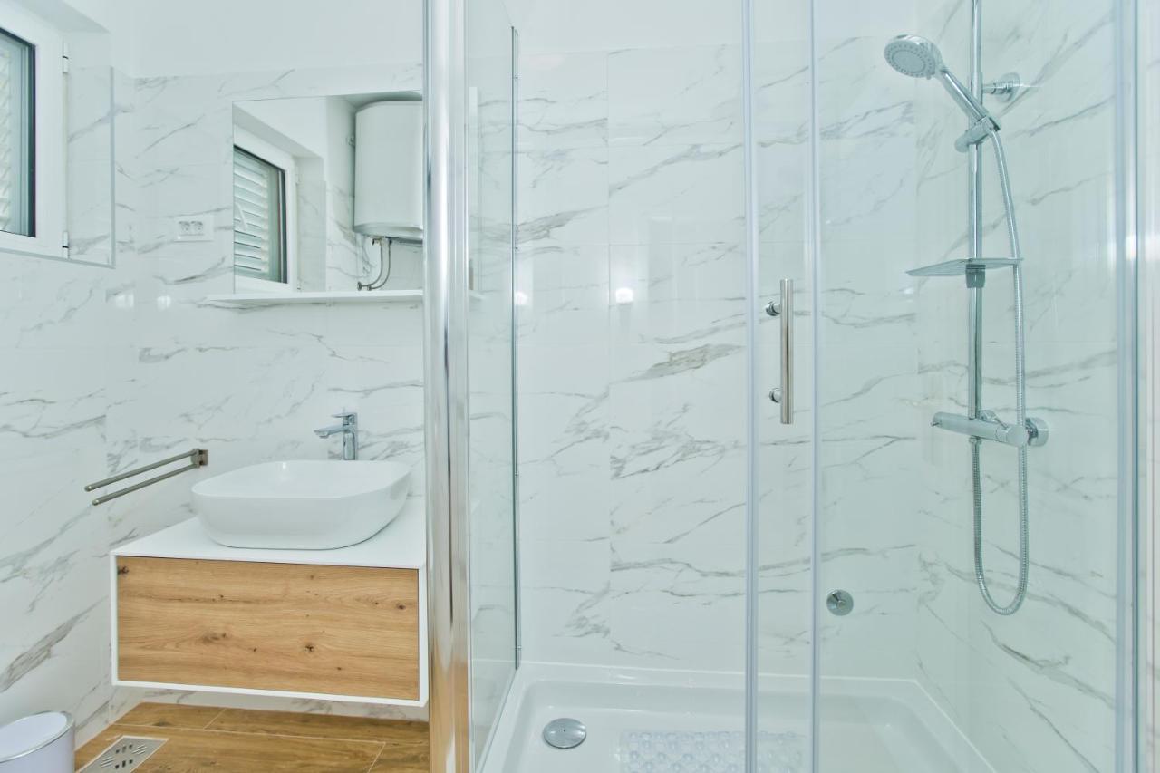 Hvar Deluxe Rooms フヴァル エクステリア 写真