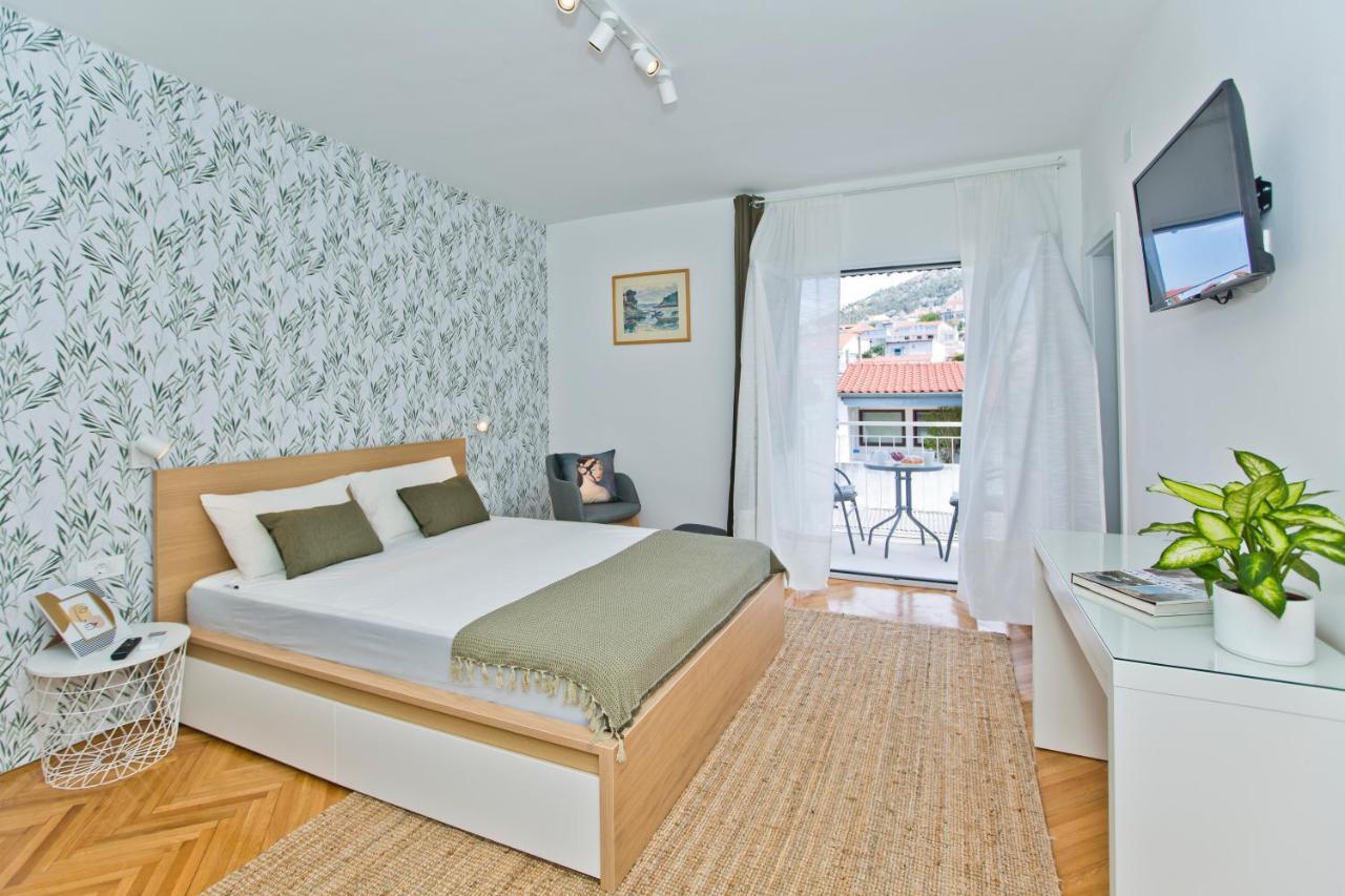 Hvar Deluxe Rooms フヴァル エクステリア 写真