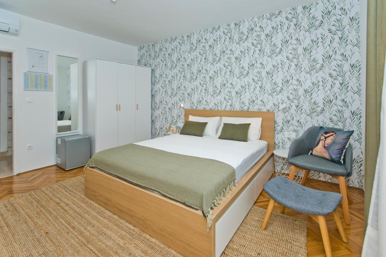 Hvar Deluxe Rooms フヴァル エクステリア 写真