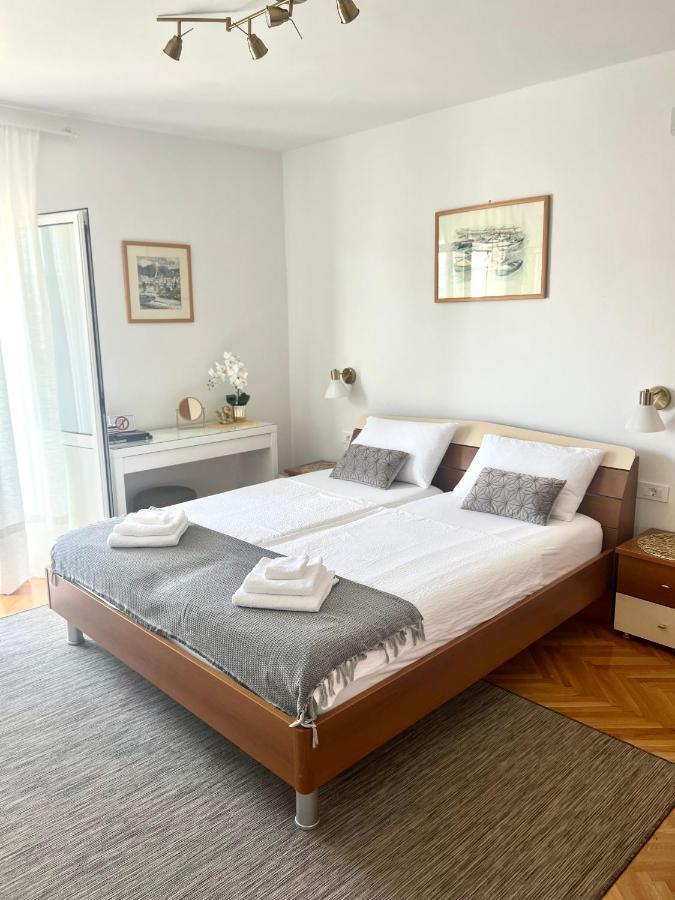 Hvar Deluxe Rooms フヴァル エクステリア 写真