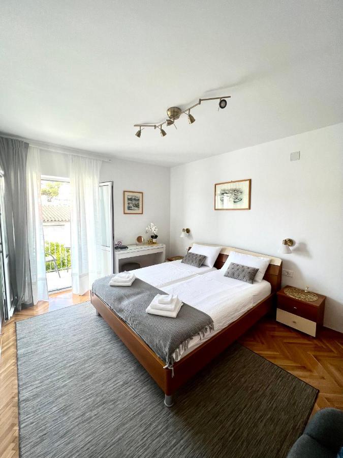 Hvar Deluxe Rooms フヴァル エクステリア 写真
